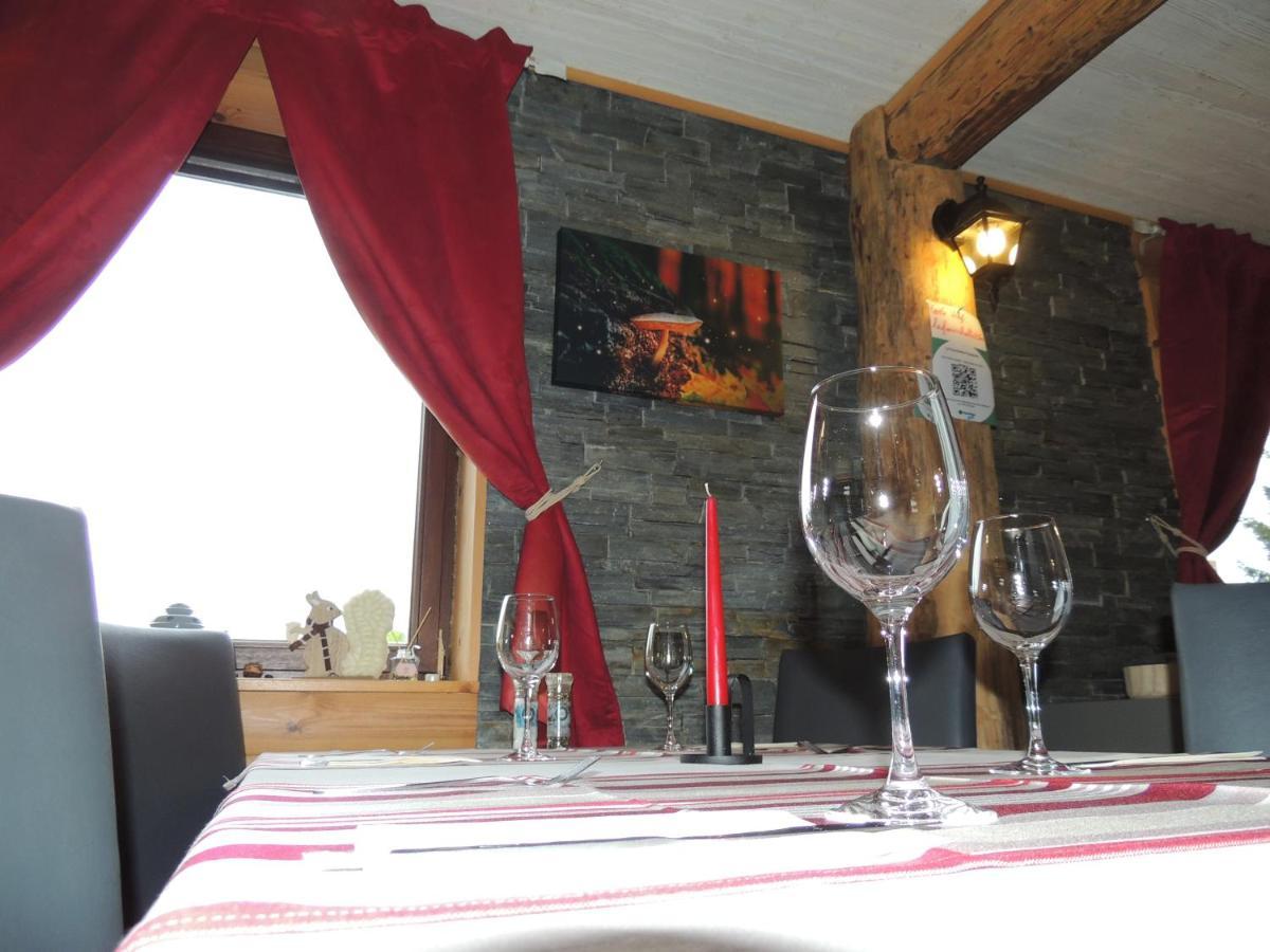 Auberge "La Fourchette Paysanne" Dochamps Екстер'єр фото
