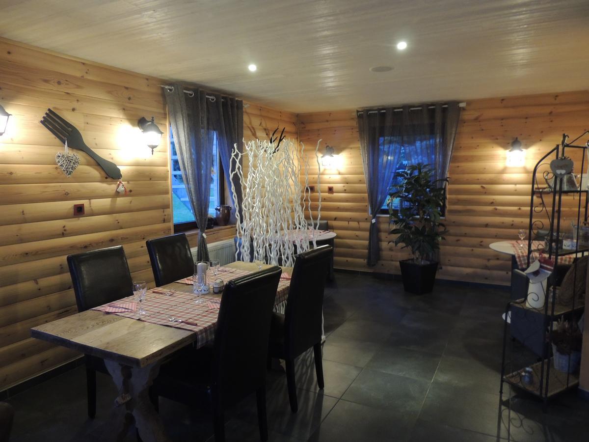 Auberge "La Fourchette Paysanne" Dochamps Екстер'єр фото